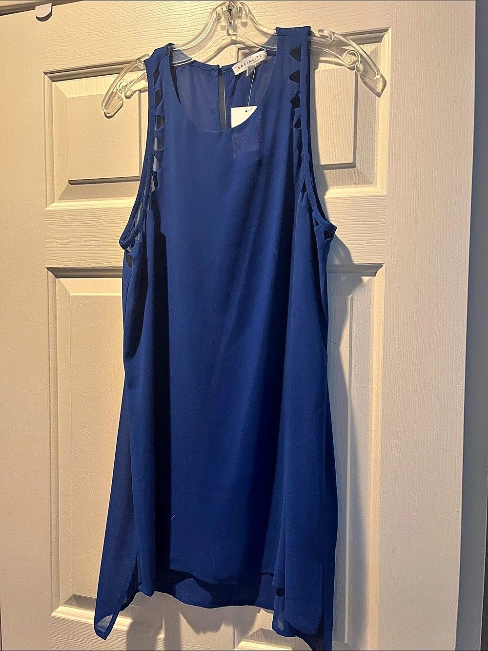 Socialite Blue top Size XL NWT